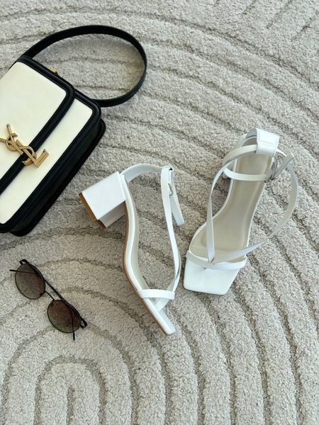 Босоножки женские кожаные белые на небольшом каблуке 9400-1 фото